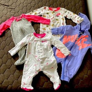Baby girl 3m Nike sleepers